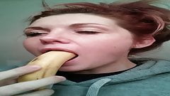 Banana Deepthroat