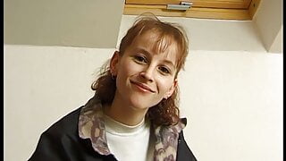 18 Jaehrige Rothaarige braucht Taschengeld